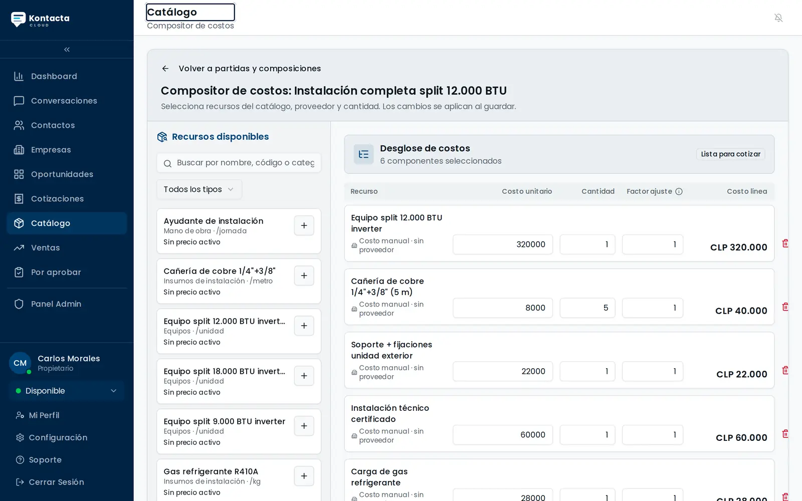 Compositor de costos de Kontacta: la partida «Instalación completa split 12.000 BTU» desglosada en sus 6 componentes —equipo, cañería de cobre, soporte, instalación técnica y carga de gas— cada uno con su costo unitario y cantidad.